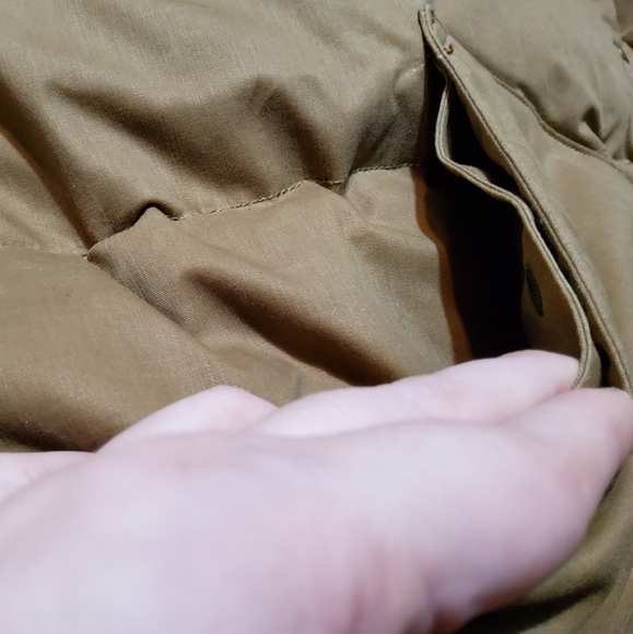 Eddie Bauer 650 Fill Premium Goose Down Fill Puffer Vest - Picture 6 of 11